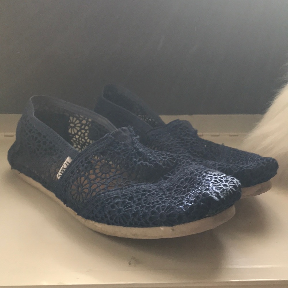 Navy Blue Eyelet Lace Toms